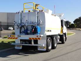 UD PW 280 14,000 LITRE WATER TRUCK - picture1' - Click to enlarge