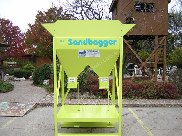 caption Sand-Bagger GRAVITY 2 CHUTE