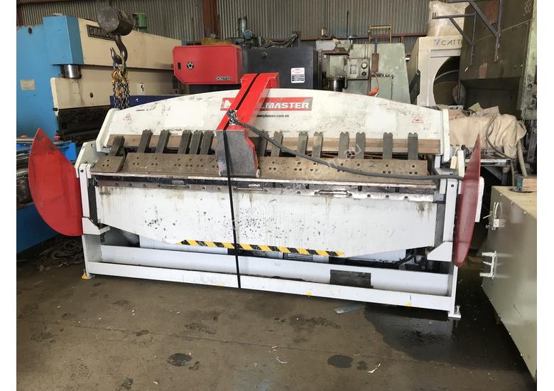caption USED - Metalmaster - Panbrake - 2.4m x 4mm