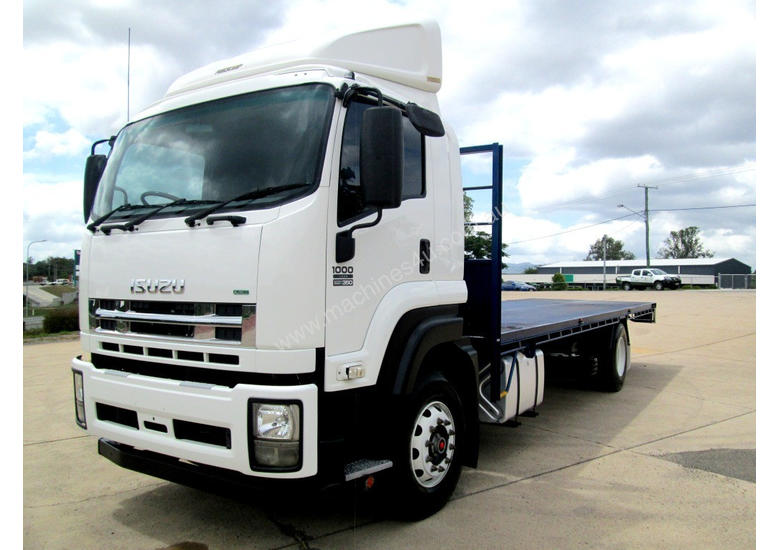 caption Isuzu FXD 1000 Tray Truck