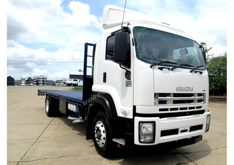 caption Isuzu FXD 1000 Tray Truck