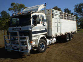 Scania R113H Stock/Cattle crate Truck - picture1' - Click to enlarge