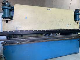  Hydraulic Brake Press - picture0' - Click to enlarge