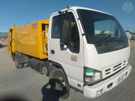 Isuzu NPR 400 Long - picture0' - Click to enlarge