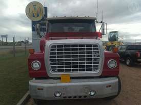 Ford L9000 - picture0' - Click to enlarge