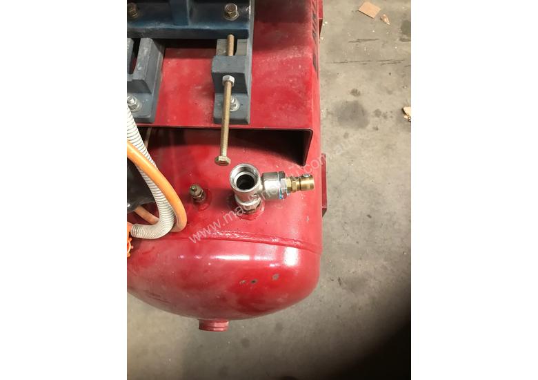 caption COMPressor three phase