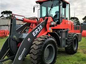 2019 Titan ER35,  9500kg Operating Weight, 3500kg Capacity - picture2' - Click to enlarge
