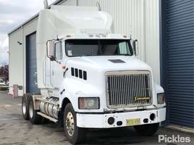 1999 International TRANSTAR 4700 - picture0' - Click to enlarge