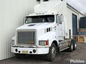 1999 International TRANSTAR 4700 - picture2' - Click to enlarge