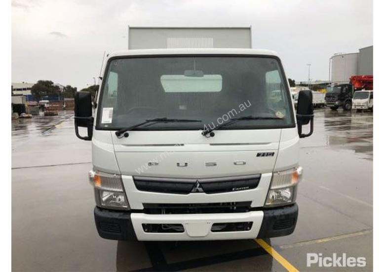 caption 2017 Mitsubishi Fuso Canter 715