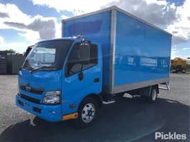 2012 Hino 300 917 - picture2' - Click to enlarge