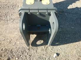 Mustang FH16 Fixed Pulveriser - picture2' - Click to enlarge