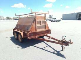 Custom Enclosed Box Trailer - picture0' - Click to enlarge