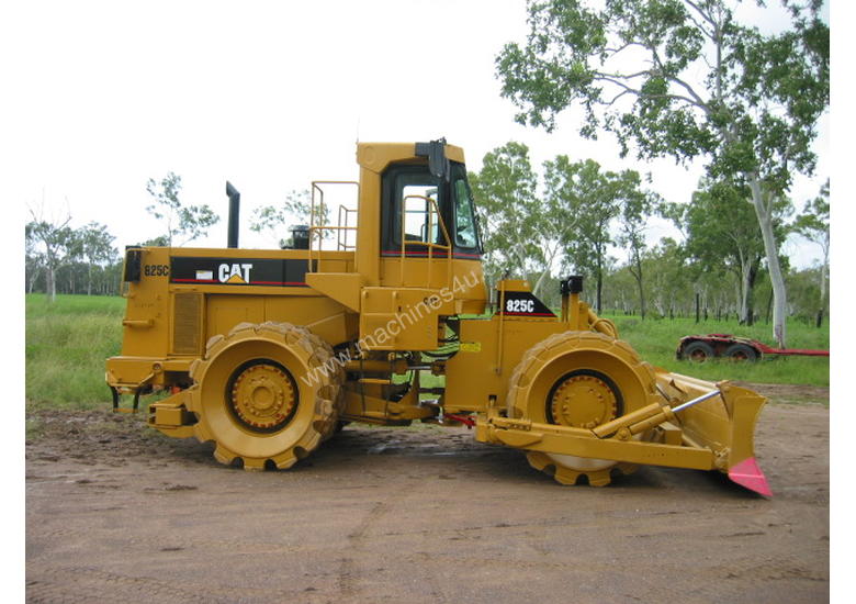 caption Cat Compactor 825C hire