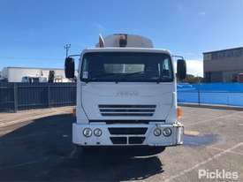 2009 Iveco Acco 2350 - picture1' - Click to enlarge