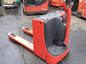 Linde Electric Pallet Truck 1600 kgs Fresh Paint Only $2000+GST Great Value - picture1' - Click to enlarge