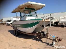 1990 Cairns Custom Craft 5800 Series - picture0' - Click to enlarge