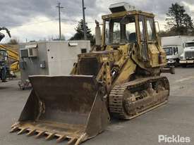 Komatsu D57S-1 - picture2' - Click to enlarge