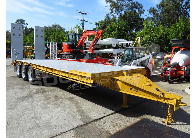 caption Interstate trailers Tri Axle Tag Trailer 28 Ton ATM Custom Yellow ATTTAG
