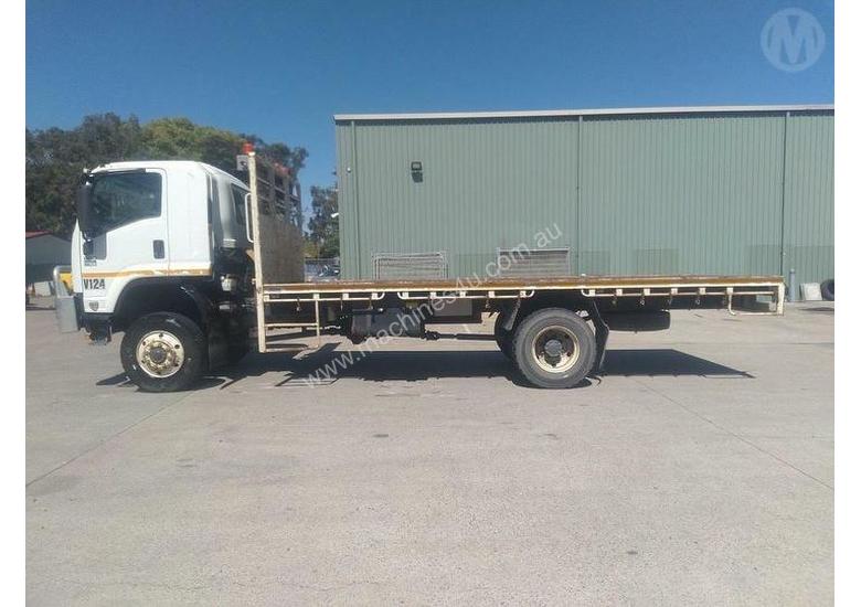 caption Isuzu FTS800