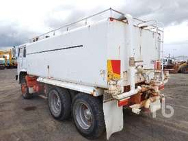 INTERNATIONAL ACCO Water Truck - picture2' - Click to enlarge