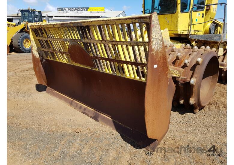 Used 2000 bomag 2000 Bomag BC671RB Refuse Compactor CONDITIONS APPLY