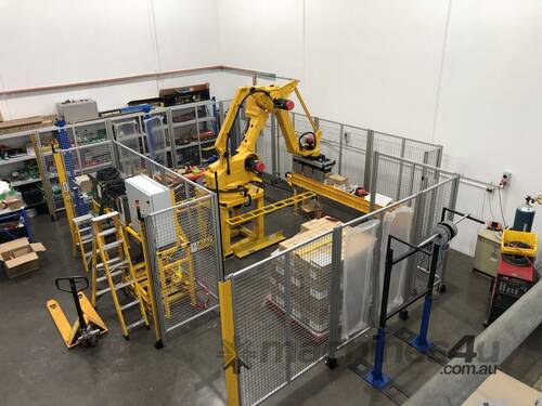 Pick and Place Robot: Fanuc Robotic Arm