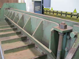HYCLASS 2450MM X 6MM HYDRAULIC GUILLOTINE - picture0' - Click to enlarge