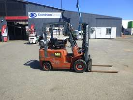Circa 1992 Nissan J01A18U Container Mast 1.8 Tonne LPG Forklift (GA1259) - picture2' - Click to enlarge