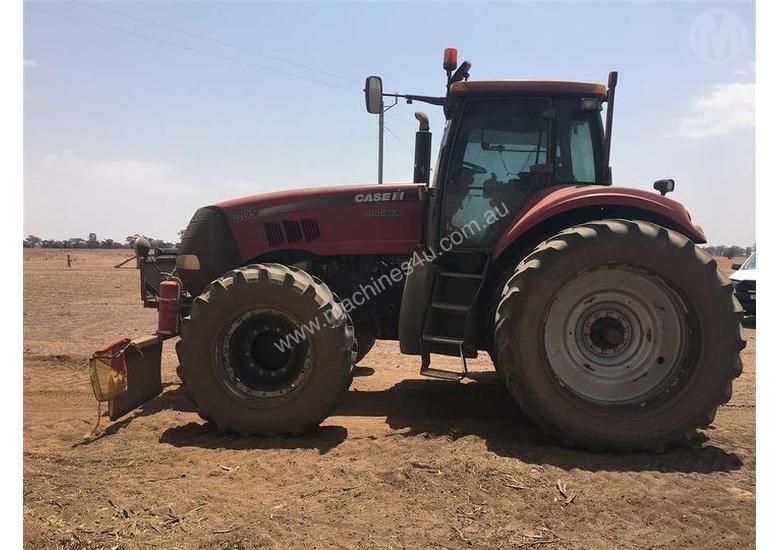 caption Case IH Magnum 305