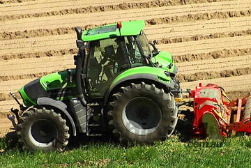 Seppi MIDISOIL dt tractor rock crusher