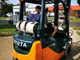 TOYOTA 32-8 FG18 Forklift  - picture0' - Click to enlarge