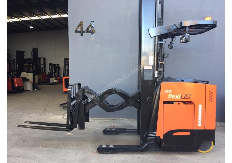 Used 2013 raymond Raymond 750 DR32TT Double Deep Reach Standon