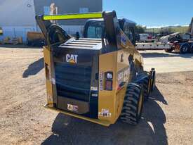 2017 Caterpillar 262D Skid Steer  - picture2' - Click to enlarge