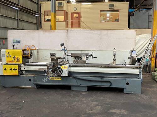 ZMM Mashtroy Lathe 103mm bore, 600 mm swing x 3000 mm centres with DRO