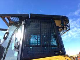 Caterpillar D6K II Forward Sweeps and Screens - picture1' - Click to enlarge
