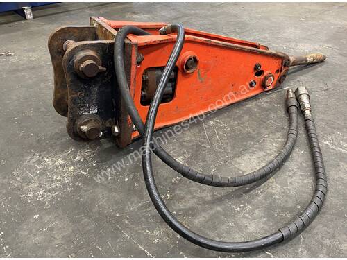 Used Rammer S21 Hydraulic Hammer to suit 1.3 to 3.2 Tonne Excavators