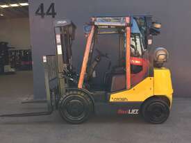 Crown CG25E-5 2.5 Ton 3 Stages Container Mast Counterbalance LPG Forklift -Fully Refurbished - picture0' - Click to enlarge