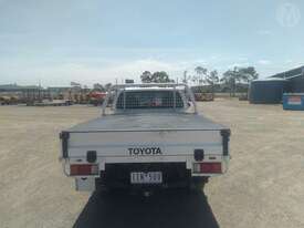 Toyota Hilux - picture2' - Click to enlarge