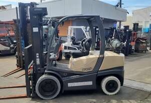 ACTIVE FORKLIFTS - Crown Forklift Container entry 3.5 Ton 4800mm lift Height 2010 Model