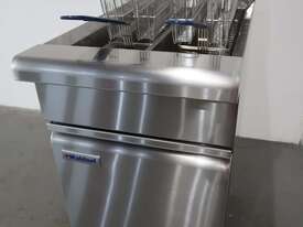 Waldorf FN8226G Double Pan Fryer - picture0' - Click to enlarge