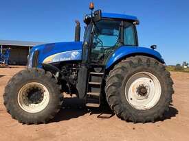 New Holland T8030 FWA Cab - picture0' - Click to enlarge