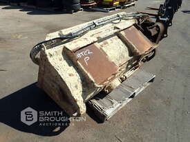 CONCRETE AGITATOR ATTACHMENT - picture1' - Click to enlarge