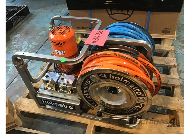 Used Holmatro Holmatro Hydraulic Pump with Dual Hose Reel and Hose