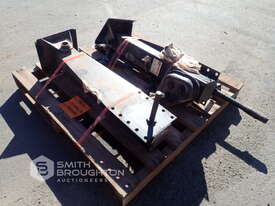 MANUAL WIND DOWN TRAILER LEGS - picture0' - Click to enlarge