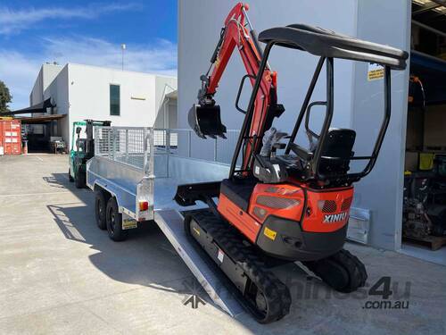 caption PACKAGE - XN18 1.8t + 9 ATTACHMENTS + 3.5T HYDRAULIC TIPPING TRAILER