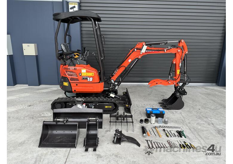 caption PACKAGE - XN18 1.8t + 9 ATTACHMENTS + 3.5T HYDRAULIC TIPPING TRAILER