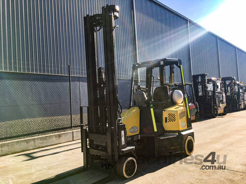 2.0T CNG Narrow Aisle Forklift