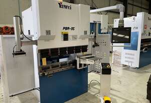 Yawei PBA 35-1250 CNC4 Pressbrake with Delem DA-58T graphical touch screen control. *IN STOCK*