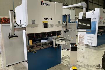 Yawei PBA 35-1250 CNC4 Pressbrake with Delem DA-58T graphical touch screen control. *IN STOCK* Yawei PBA 35-1250 CNC4 Pressbrake with Delem DA-58T graphical touch screen control. *IN STOCK*